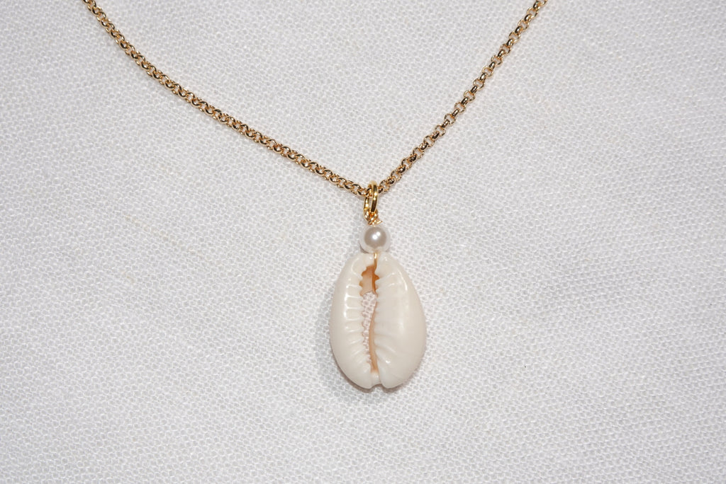 Cowrie Shell Necklace ~ gold