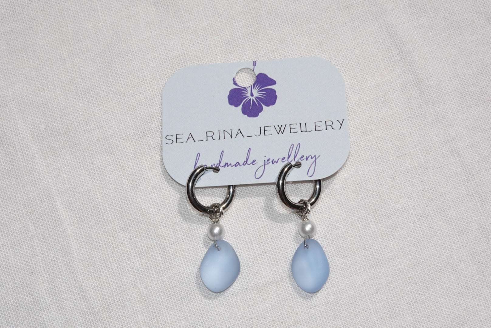 Light Lila Blue Beach Glass Hoops - silber