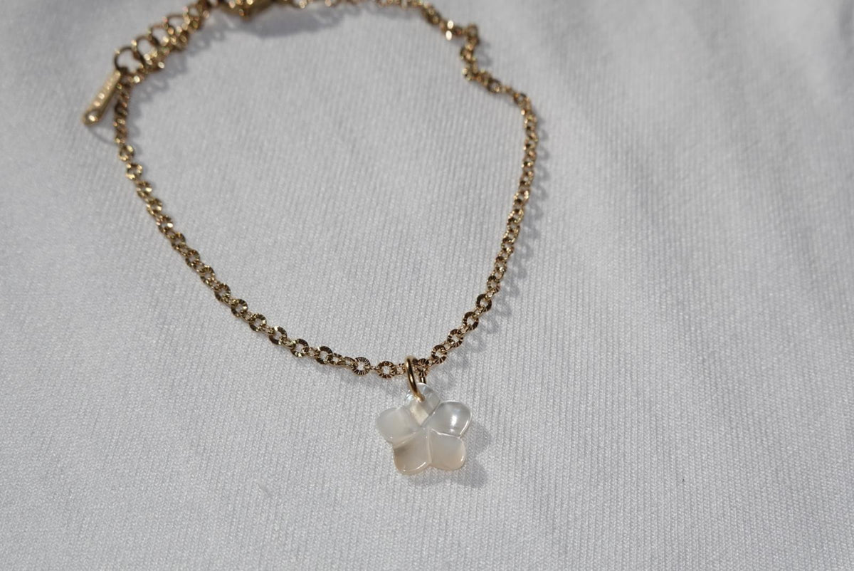 Plumeria Braclet