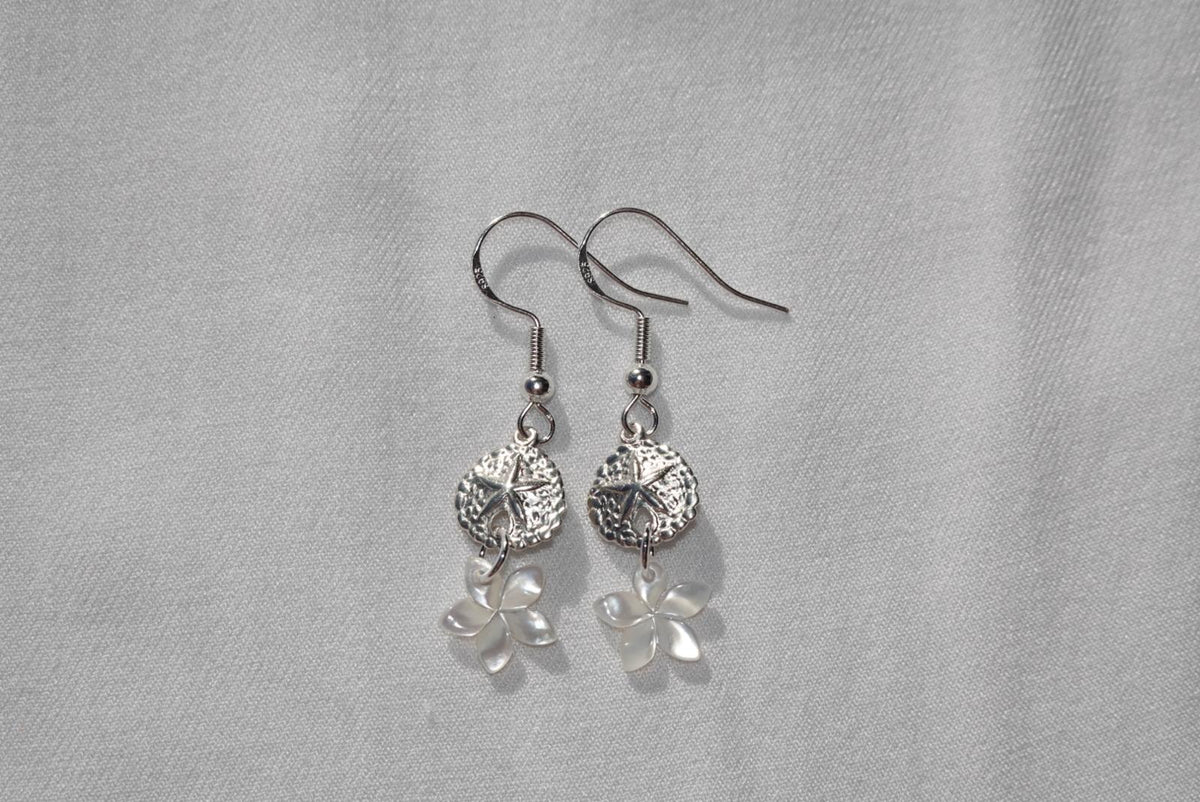 Sand Dollar x Plumeria Earrings - silver