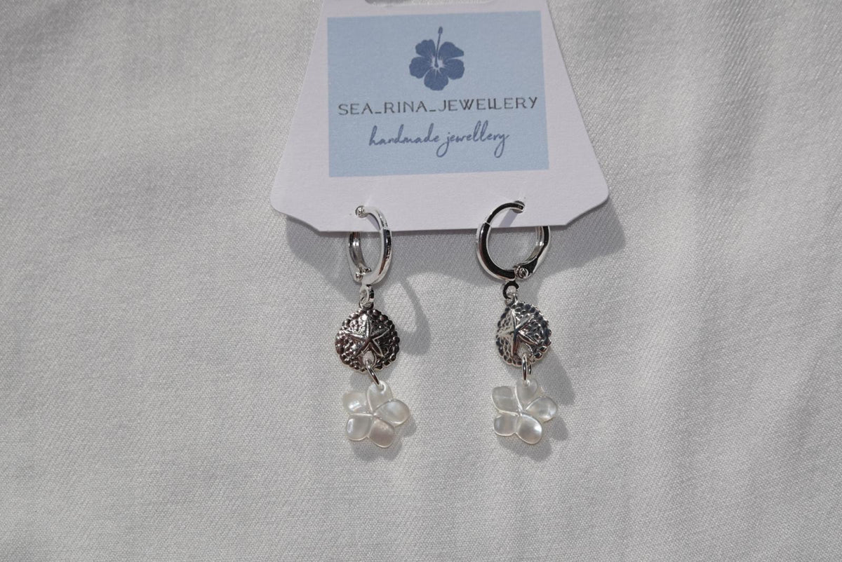 Sand Dollar x Plumeria Hoops - silver