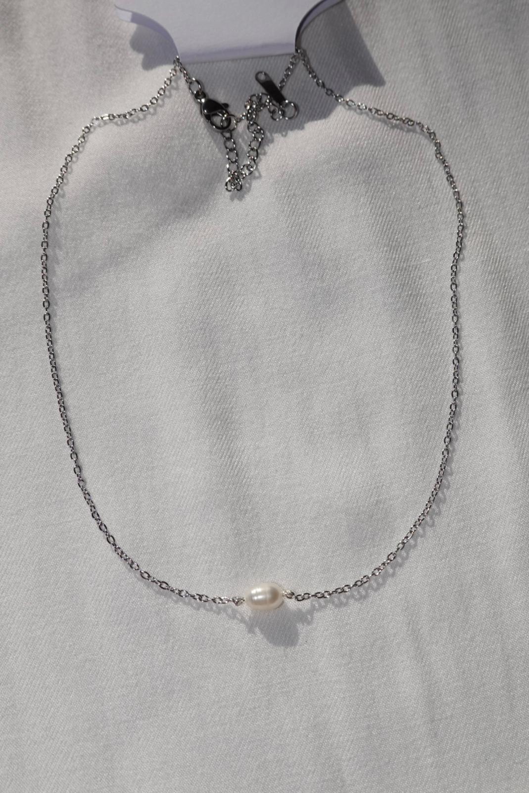 One Pearl Necklace - silver