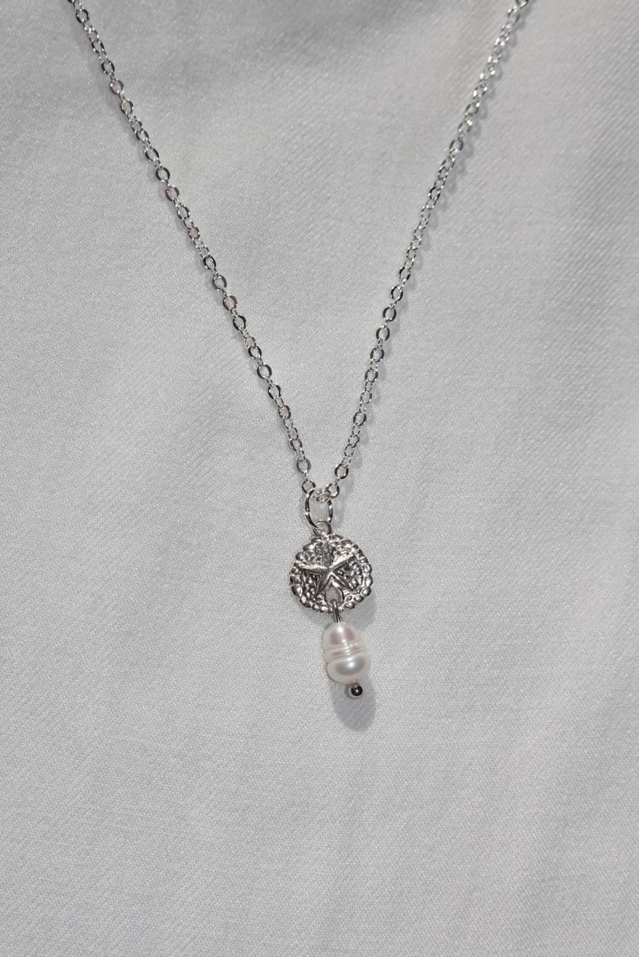 Sand Dollar Necklace - silver