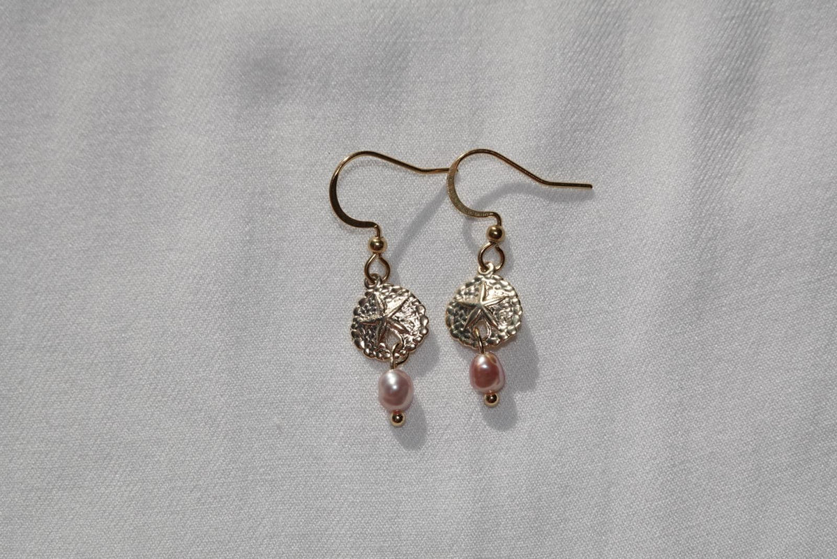 Sand Dollar x Purple Pearl Earrings - gold