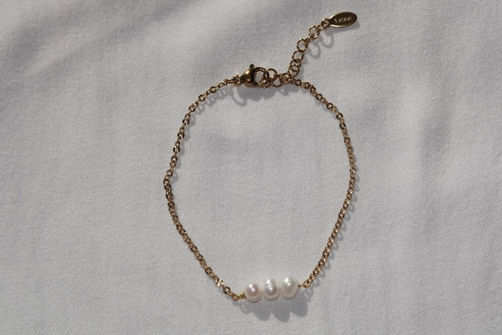 Triple Pearl Braclet