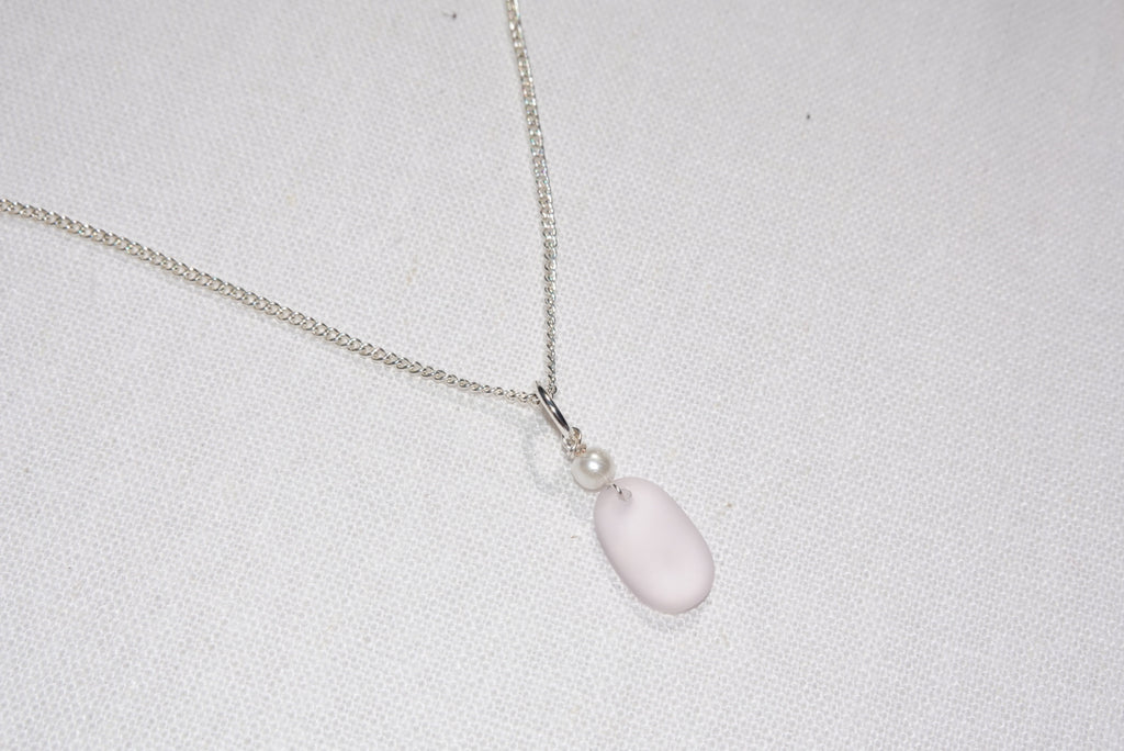Light Pink Beach Glass Necklace - silber