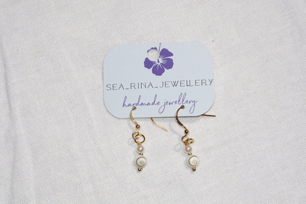 Calypso Shiva Shell Earrings ~ small ~ gold