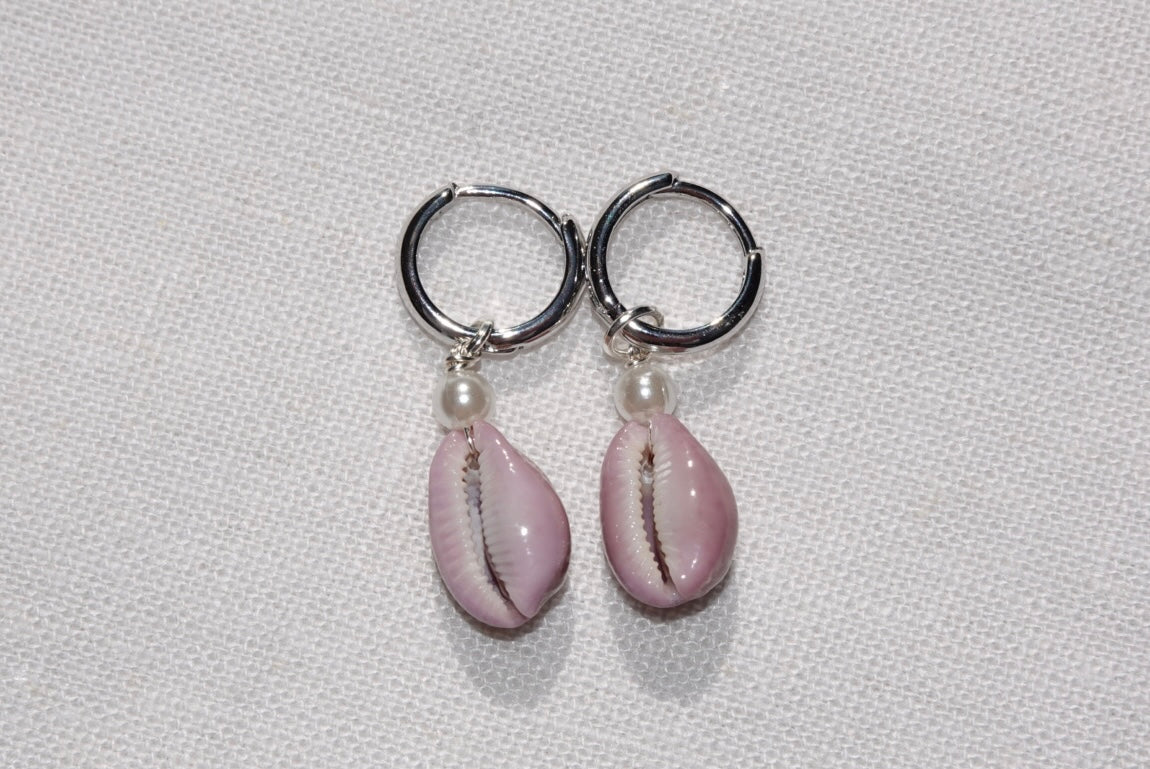 Purple Erosaria Cowrie Shell Hoops - silber