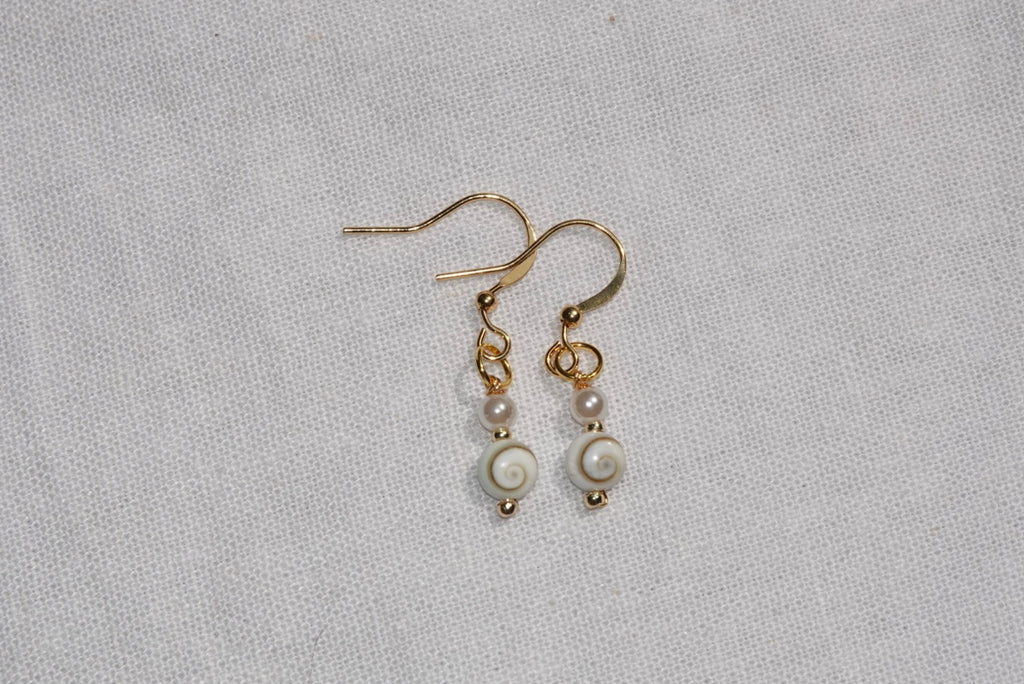 Calypso Shiva Shell Earrings ~ small ~ gold