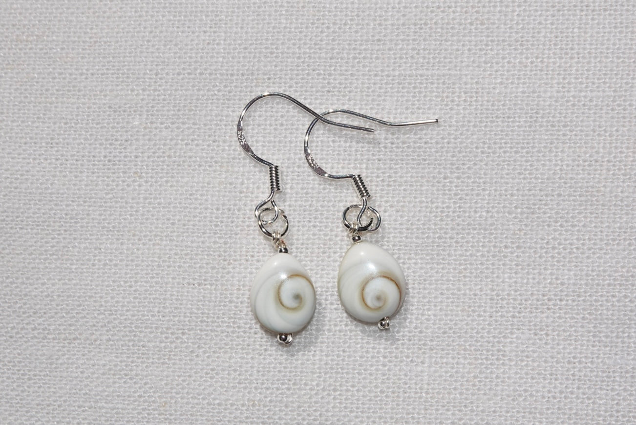 Calypso Shiva Shell Hoops - Teardrops - silber