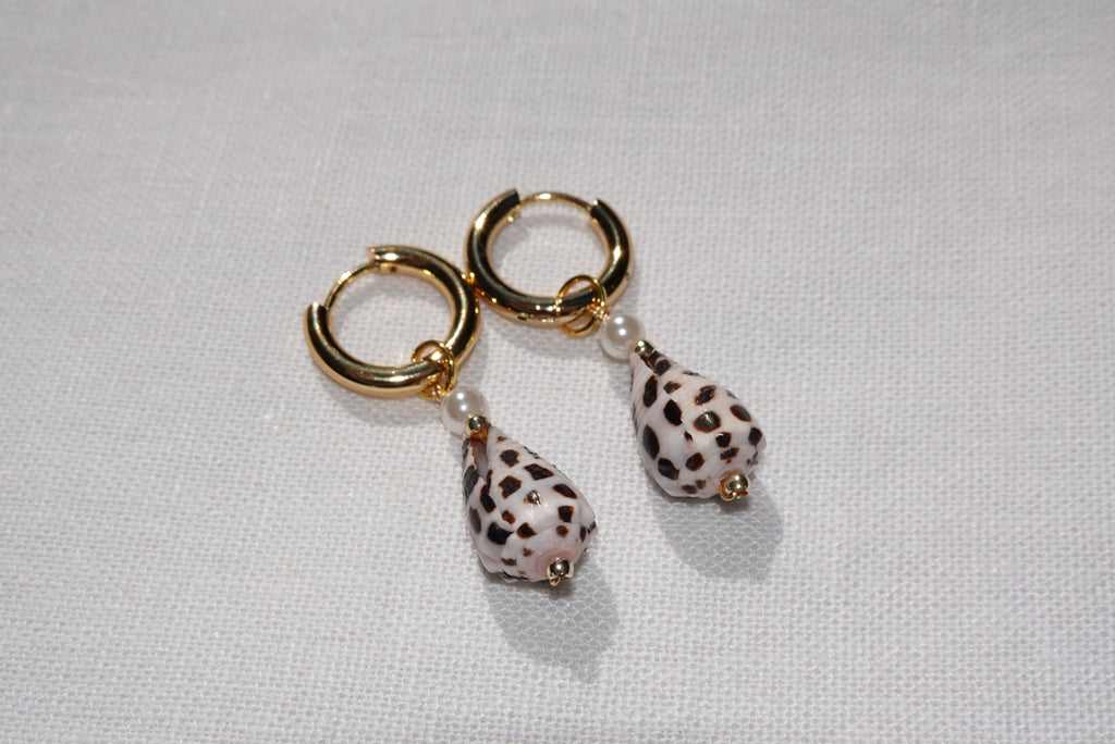 Hebrew Cone Shell Hoops - gold
