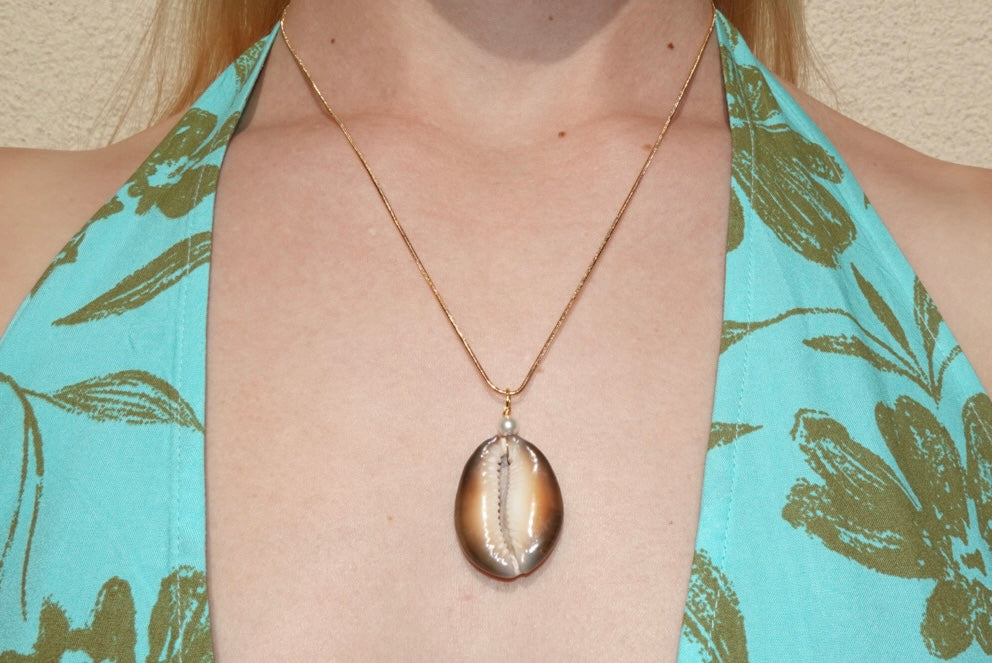 Brown Cowrie Shell Necklace - gold
