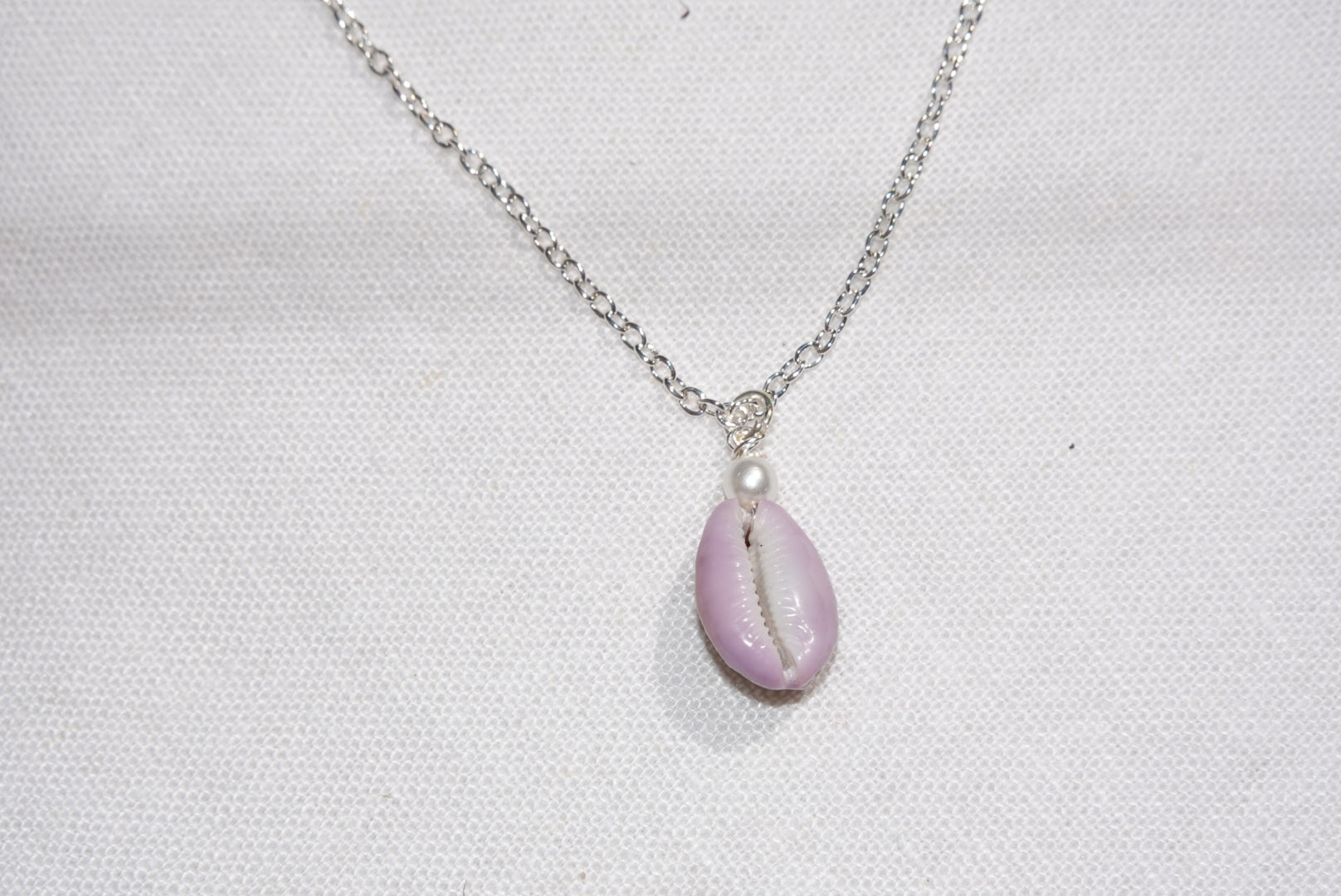 Purple Erosaria Cowrie Shell Necklace - silber