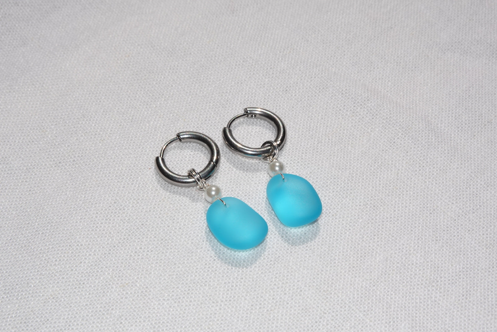 Light Blue Beach Glass Hoops - silber