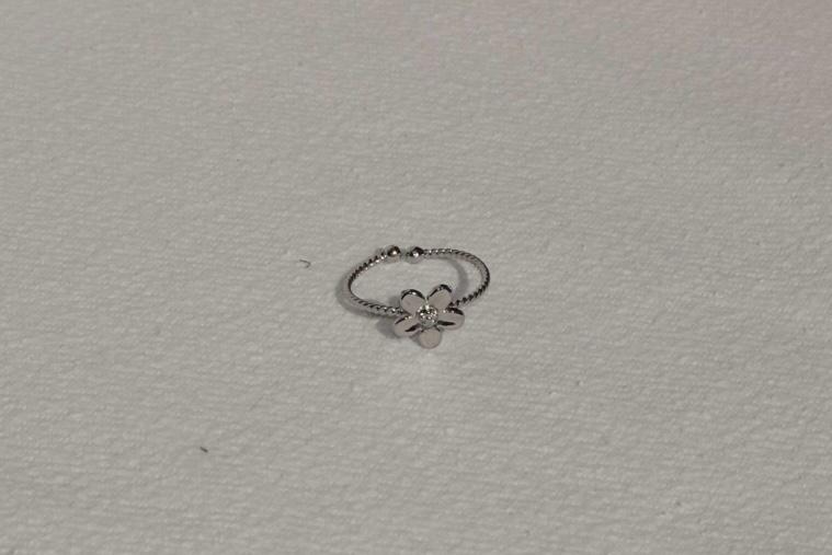 Flower Fingerring - silver