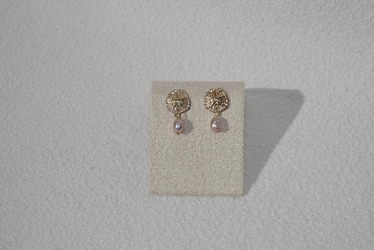 Sand Dollar Studs - gold