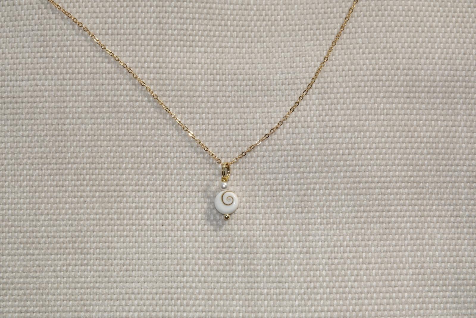 Calypso Shiva Shell Necklace - gold