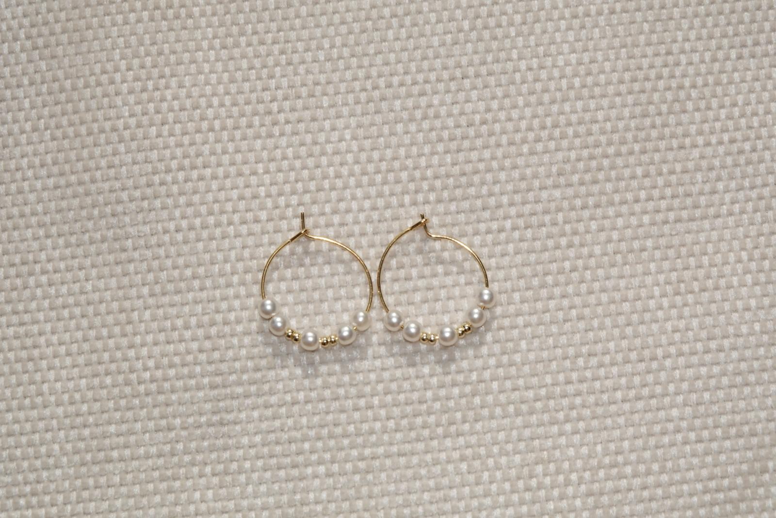 Small Wire Hoops - gold