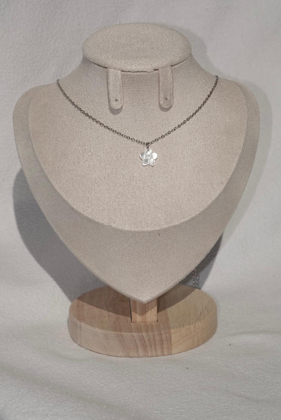 Plumeria Pearl Necklace - silver